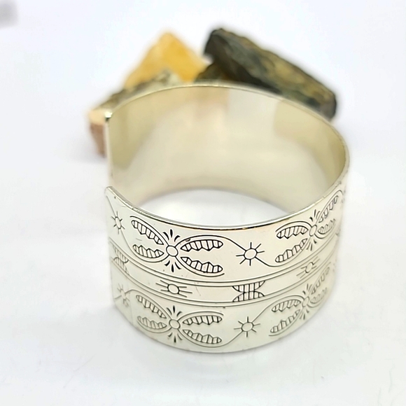 Brighton "SOUTHWEST DREAMS" Retired Wide Cuff with Etched Tribal Motifs! Rare! - Picture 12 of 14